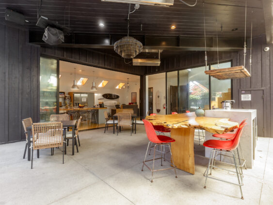 outdoor space addiction treatment in Los Angeles California. Tulua health